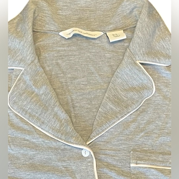 Cupcakes and Cashmere Sleep Shirt Women's Medium Gray Button Up Long Sleeve - Picture 3 of 6